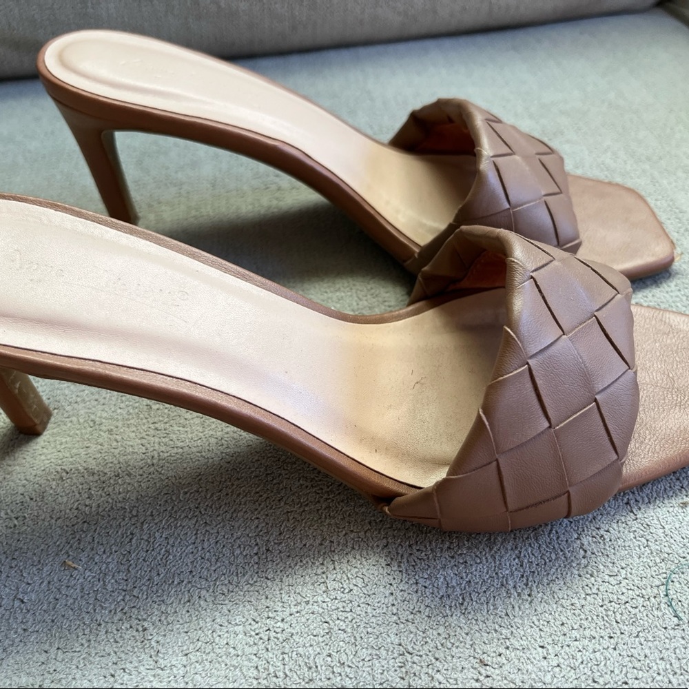 Tan kitten heels!